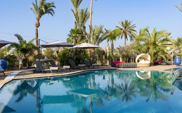 Cozy Private room with breakfast, garden & pool