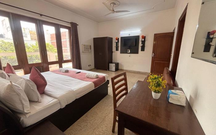 Hotel Stay 49 - Near Apollo Hospital