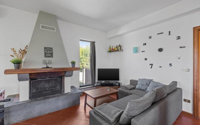 ♦ Relax in a Peaceful Villa near Etna & Catania ♦