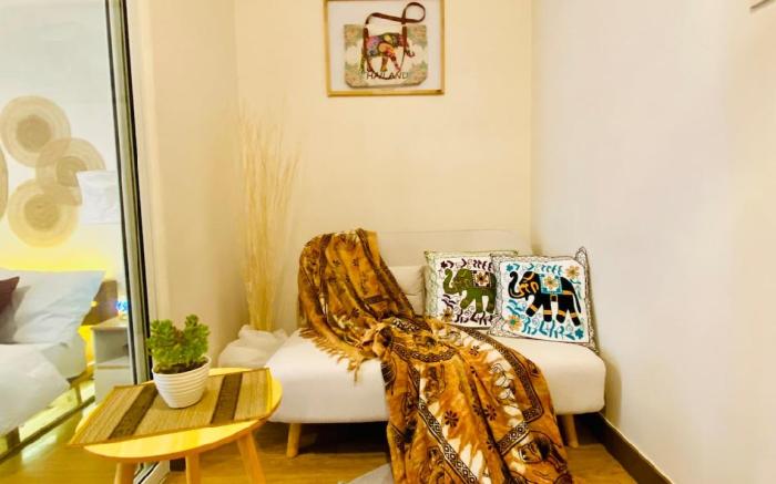 Den and Then: Sky Lounge, Pet friendly, Pool