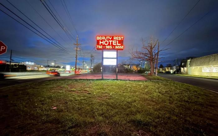 Beauty Rest Hotel - Edison - New Brunswick - NJ