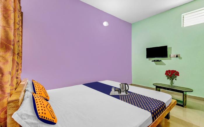 Hotel O Navarathri Rooms