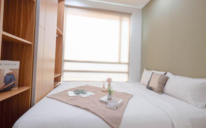 Good Location 2BR Woodland Park Apt By Travelio