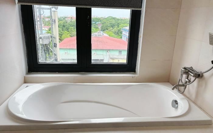 GOLDEN ARROW HOTEL