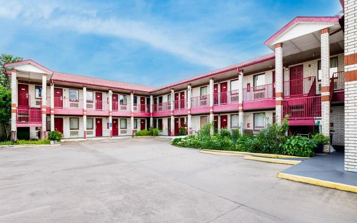 Hotel O Luxury Inn Channelview Baytown I-10