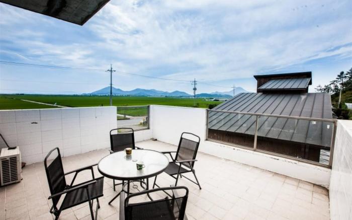 Suncheon Bay Pension