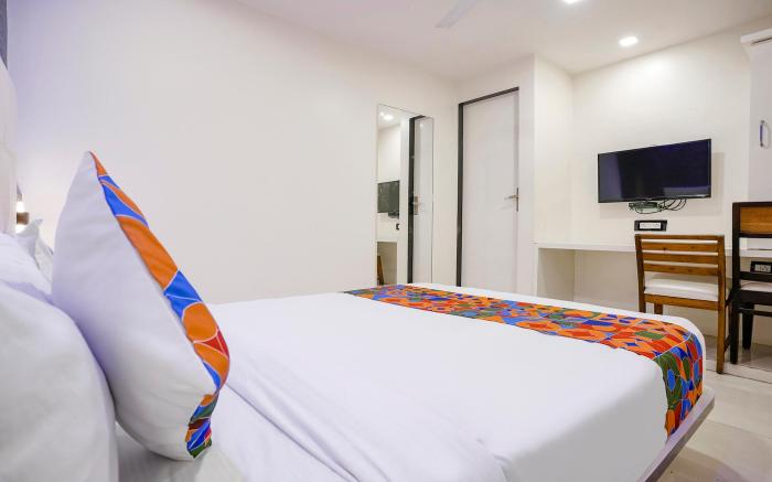 FabHotel Golden Star