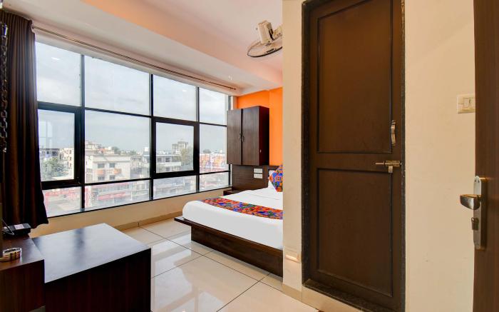 FabHotel Samudra Executive - Nr Solapur Highway