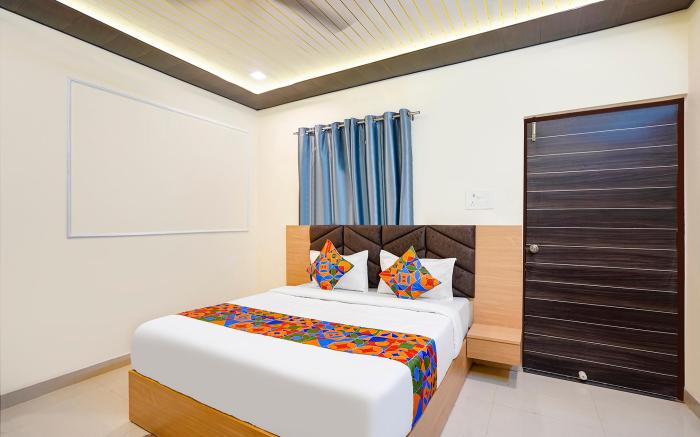 FabHotel Paramhans Guest House