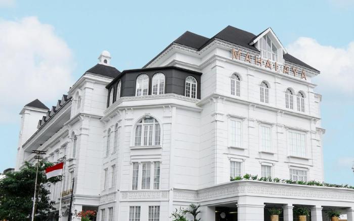 MAHALAYA The Legacy Hotel