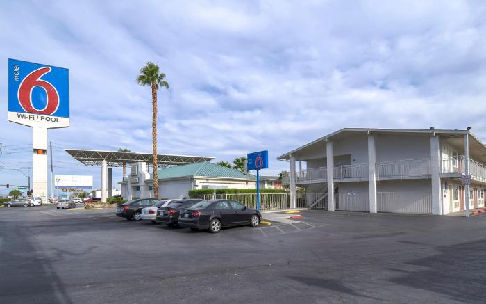 Capital O Tropicana Ave Casino & Hotel Vegas