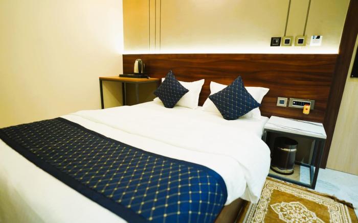 Hotel Ambassador Varanasi Best Luxury in Varanasi