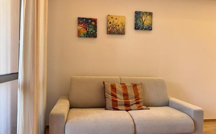 Luxury Apartment Metro Cornelia