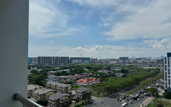 L.CONDOTEL – Serviced Condo near MOA & Airport