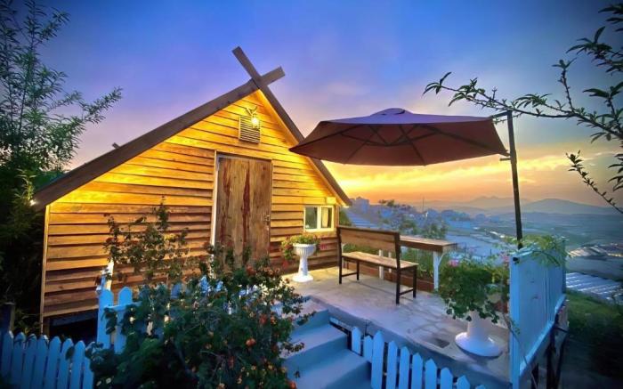 IZA Homestay