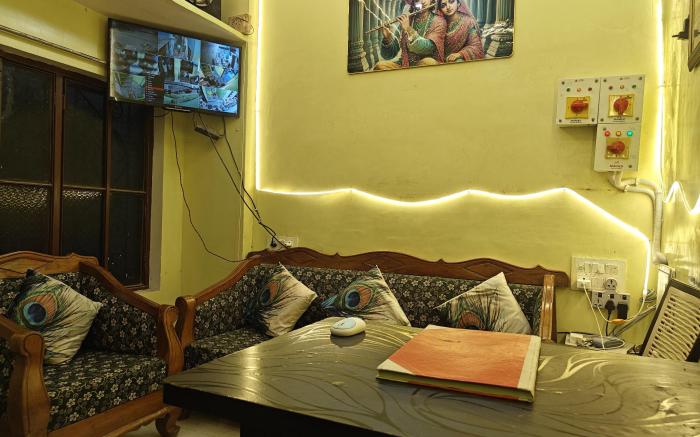 Kanha P Guest House