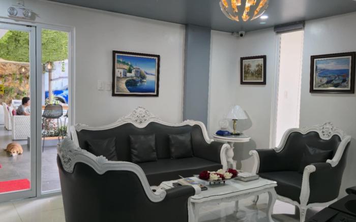 Leribi Suites & restaurant