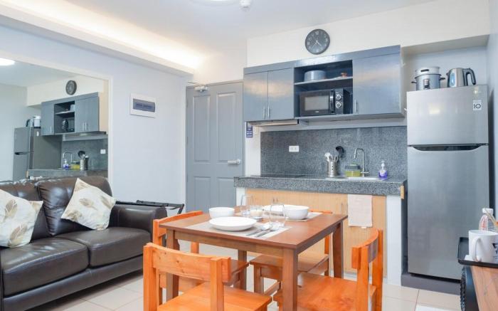 Cozy 2BR Condo • Heart of Downtown