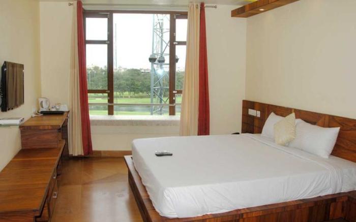 Mak Hotel