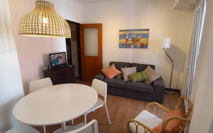 AP. SunShine  - 2 bedrooms on Monte Gordo Beach