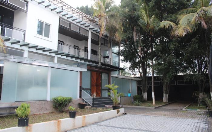 Crescent Independent Villa