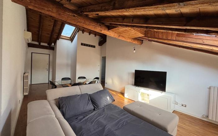 Loft mansardato sullo skyline di Bergamo
