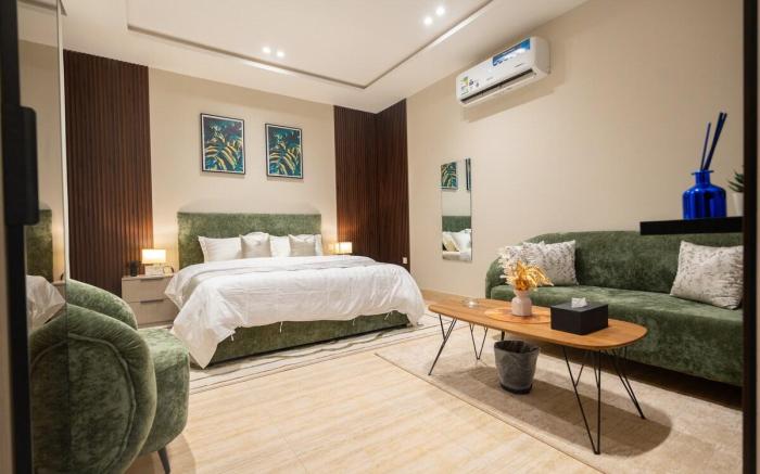 One Bedroom | Self Check-in | Fiber WiFi | 55” 4K