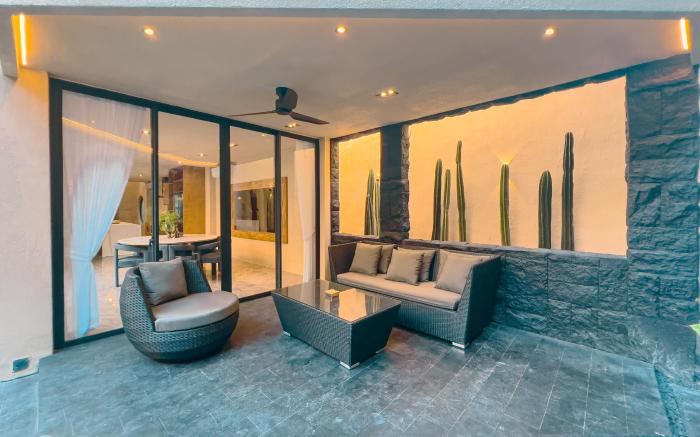 Minimalist Casa Batu Hitam Villa