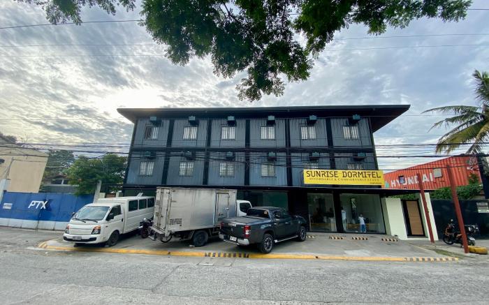 Sunrise Dormitel