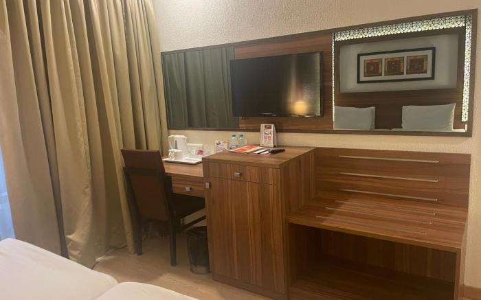 Incredible One Hotel