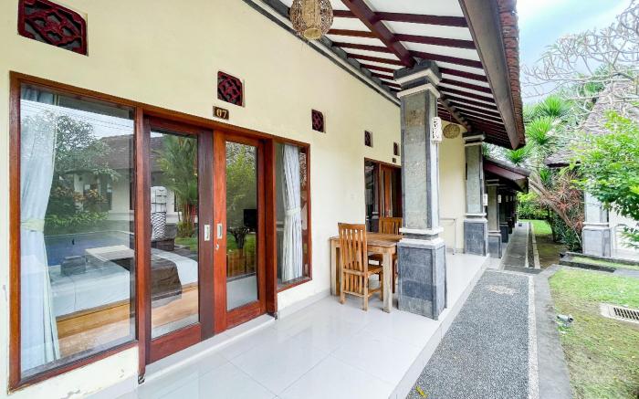 Urbanview Hotel Lilis Cempaka Mas Guesthouse