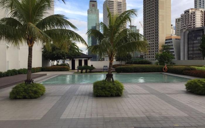 Bed Queen size  1BR in JAZZ Residences