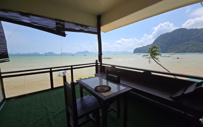 Islandfront El Nido