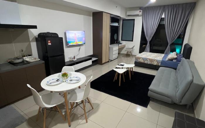 Sm Home Stay-Alinea Suites In Bandar Shah Alam