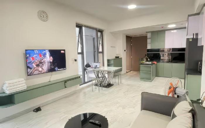 Cardinal Court Apartments Near SECC