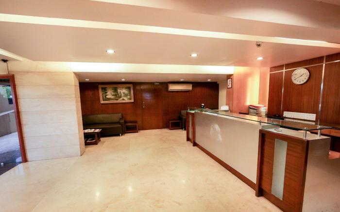 Hotel Lucky Goregaon
