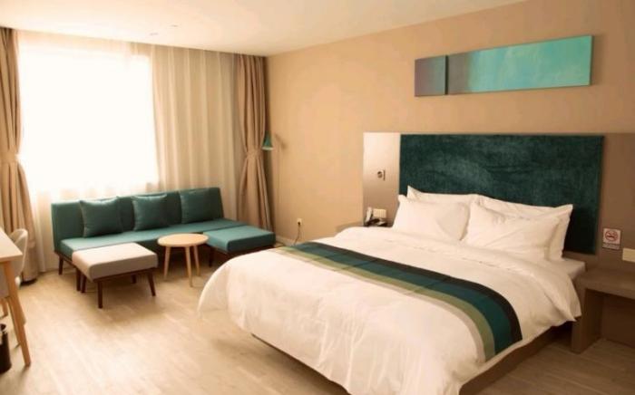 Home Inn Style Fuyang Linquan County Government Service Center