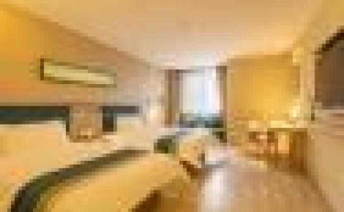 Home Inn Style Fuyang Linquan County Government Service Center