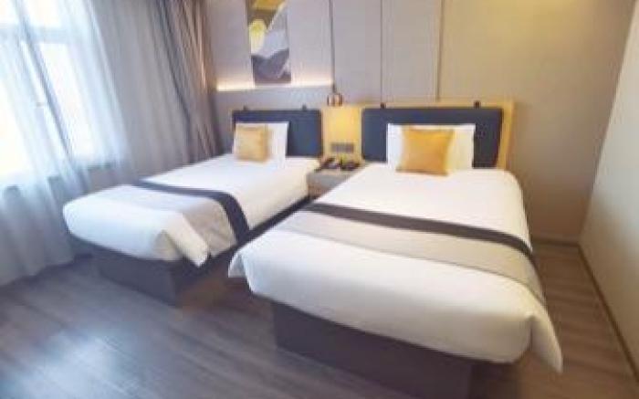 Home Inn Style Dalian Central Hospital Chunliu Metro Station Airport