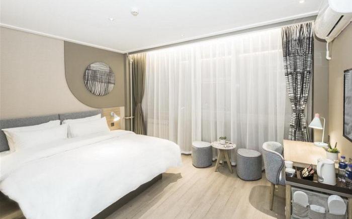 Home Inn Neo Tianjin Railway Station Binjiang Avenue Pedestrian Street