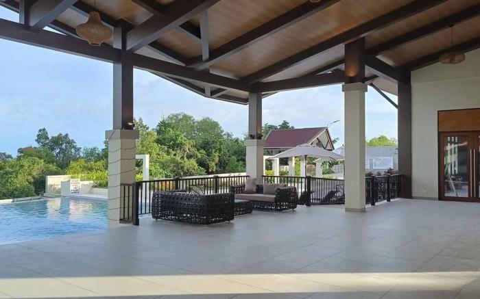 Royal Oceancrest Panglao Seaview