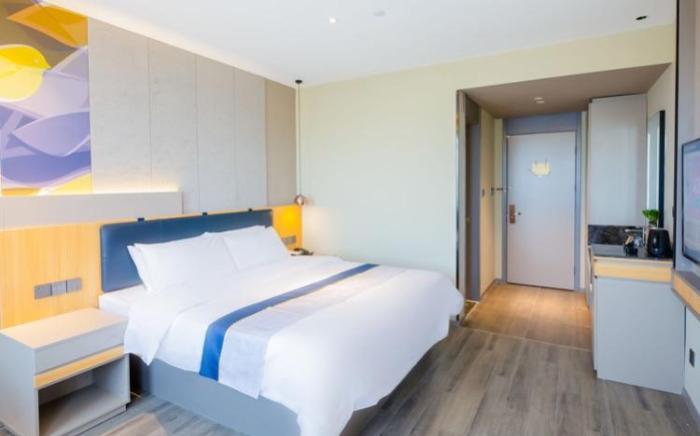 Home Inn Style Yantai Yongda Street RT-Mart