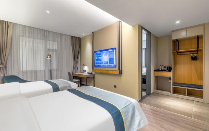 Home Inn Style Heze Caoxian Zhuangzhai High-speed Railway Station