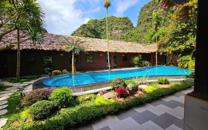 An Riverside Ecolodge