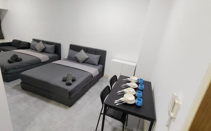 Imperio A1705 with Bathtub 4pax free Wifi Parking