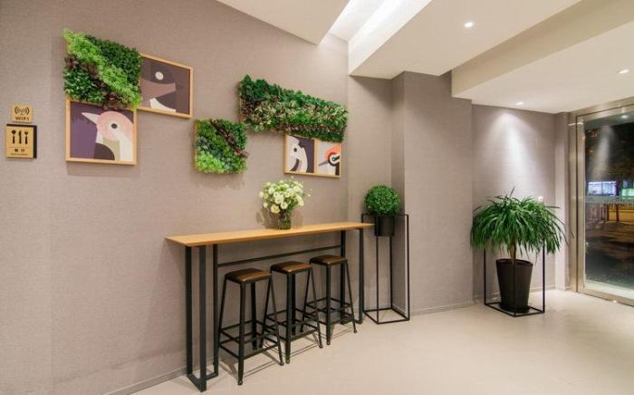 Home Inn Style Lanzhou High-tech Zone Broadcasting Center Metro Station