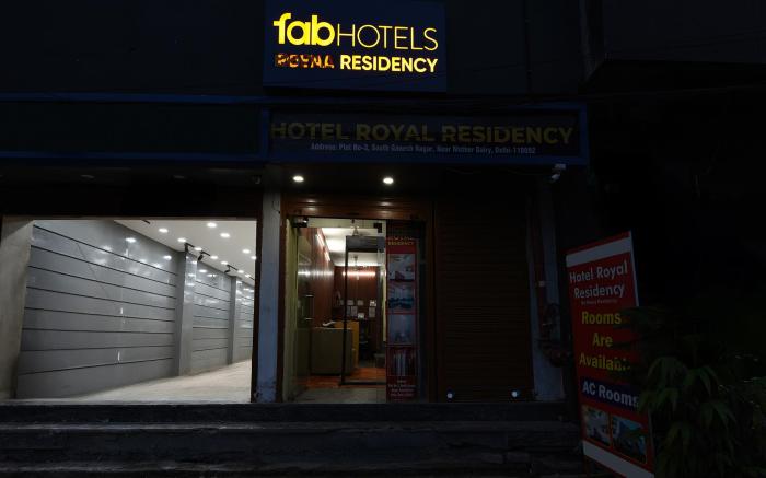FabHotel Royal Reena Residency