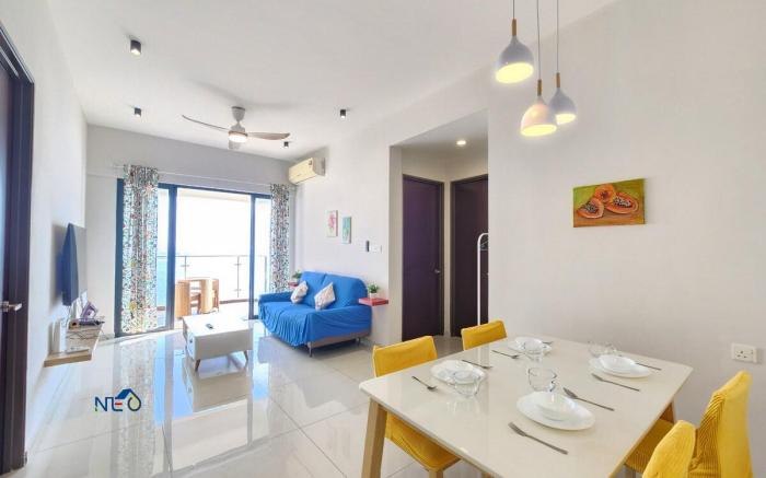 2Bedroom Sea View Balcony/Country Garden Kings bay