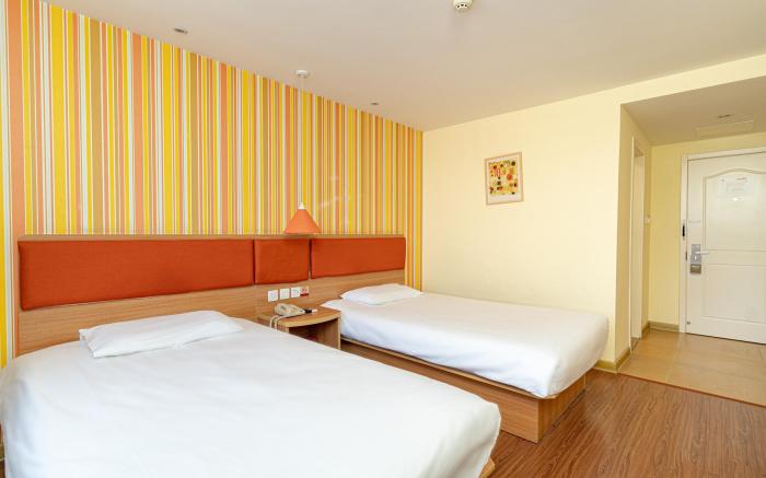 Home Inn Qinhuangdao Nandaihe Tourism Center