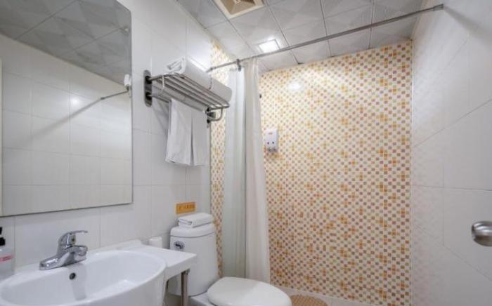 Home Inn Longkou Zhenxing Middle Road Longkou Port Beach